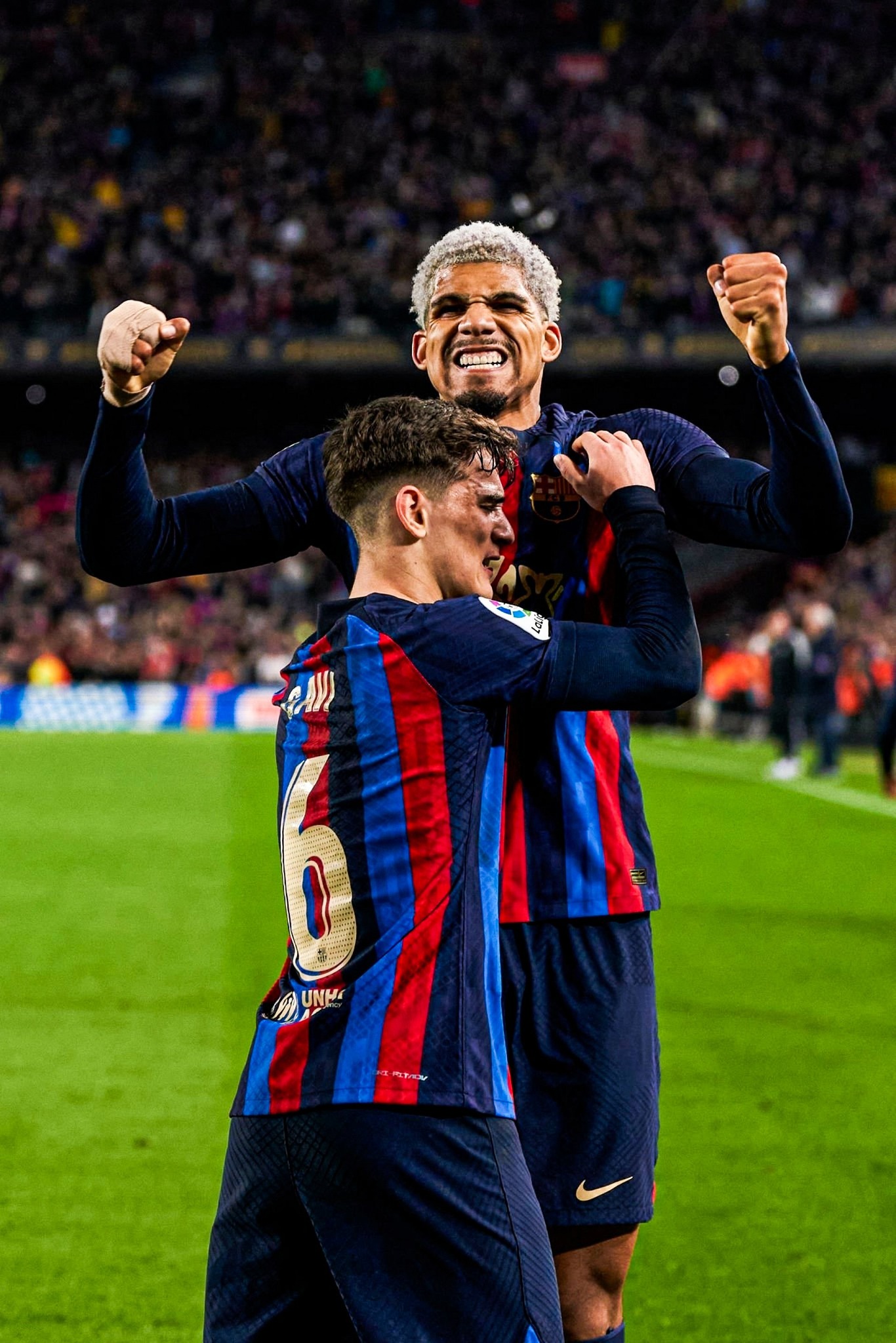 Awei Y669 Bluetooth Speaker 3D Stereo Speakers