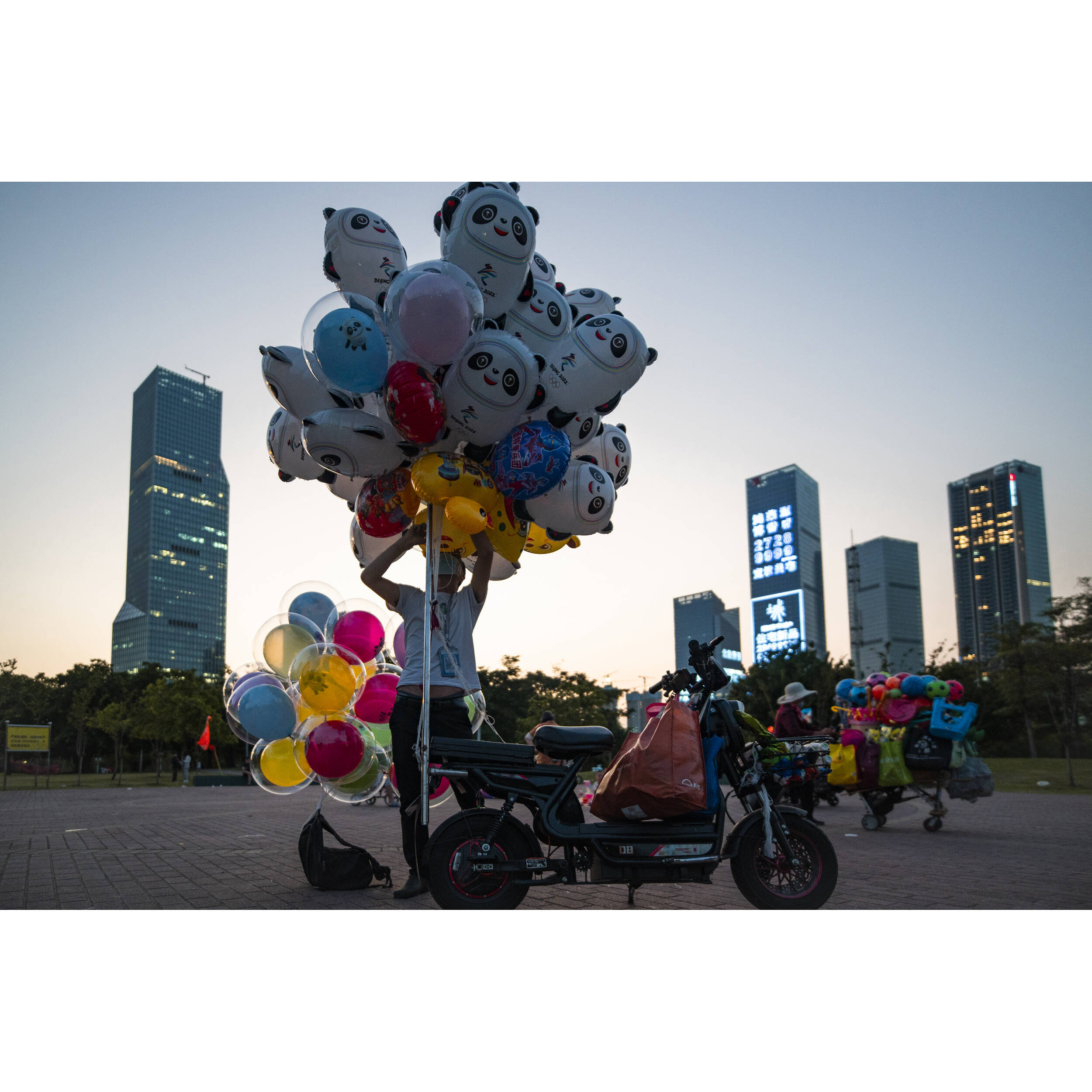 VILTROX Lens AF 13MM F1.4 E For Sony