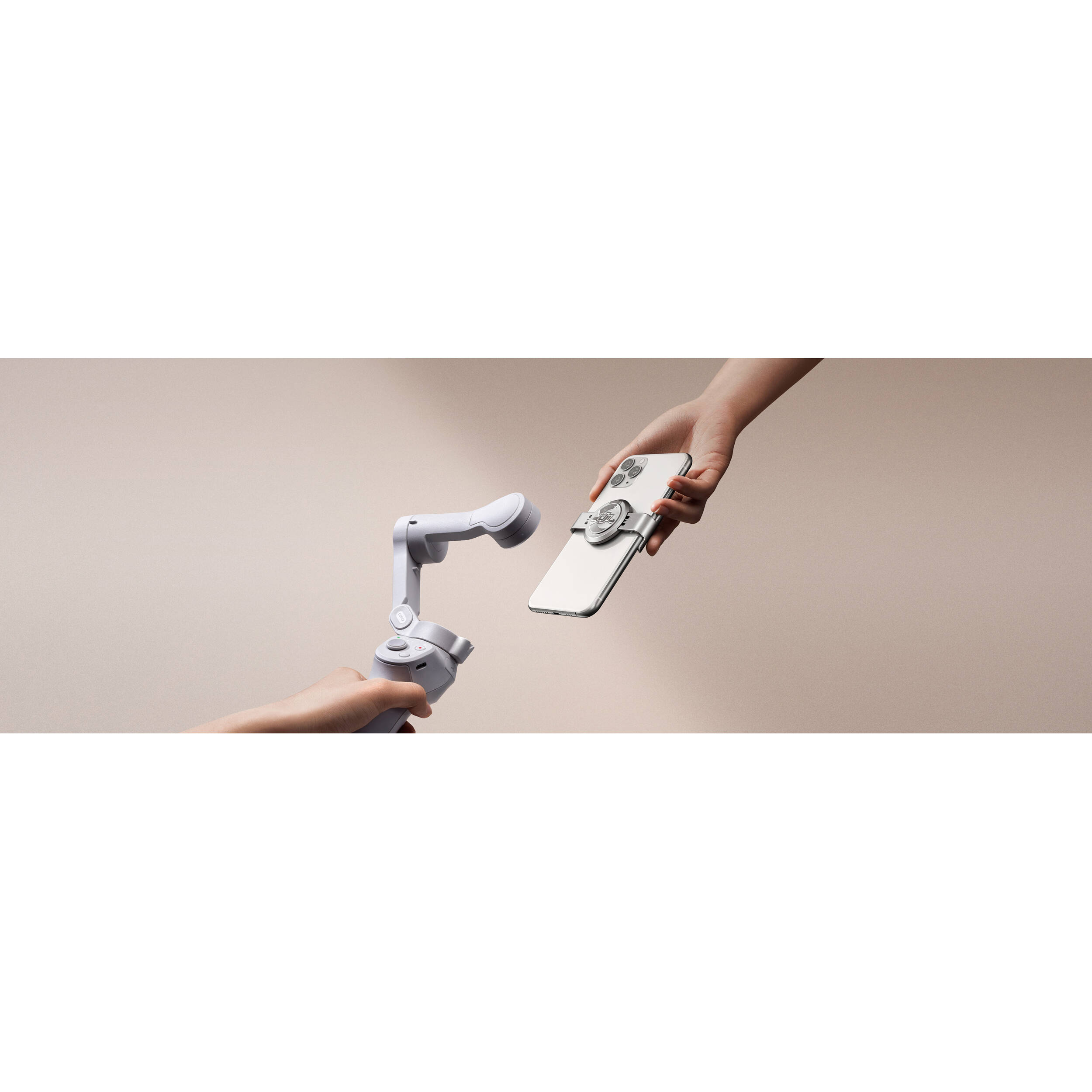 DJI OSMO 4 SE Smartphone Gimbal