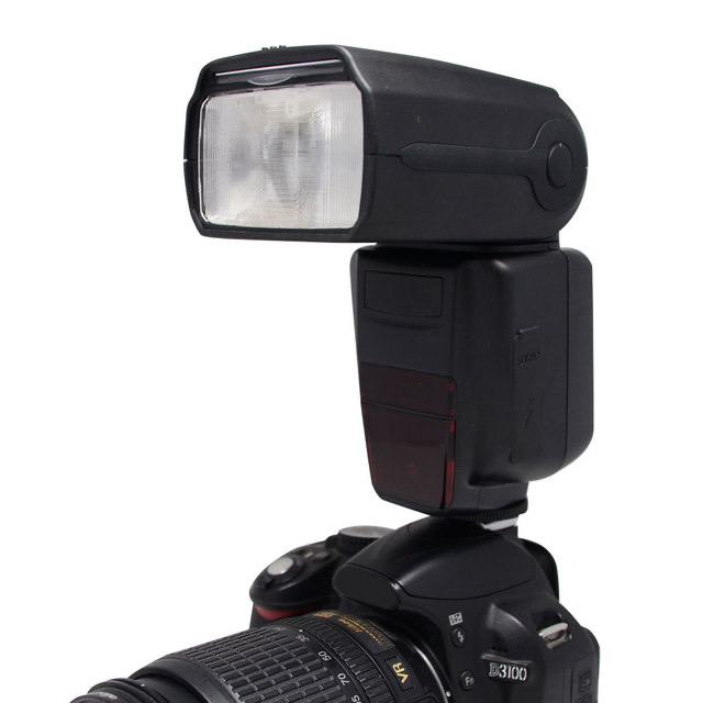 Triopo TR-980 TTL Flash for Canon and Canon cameras