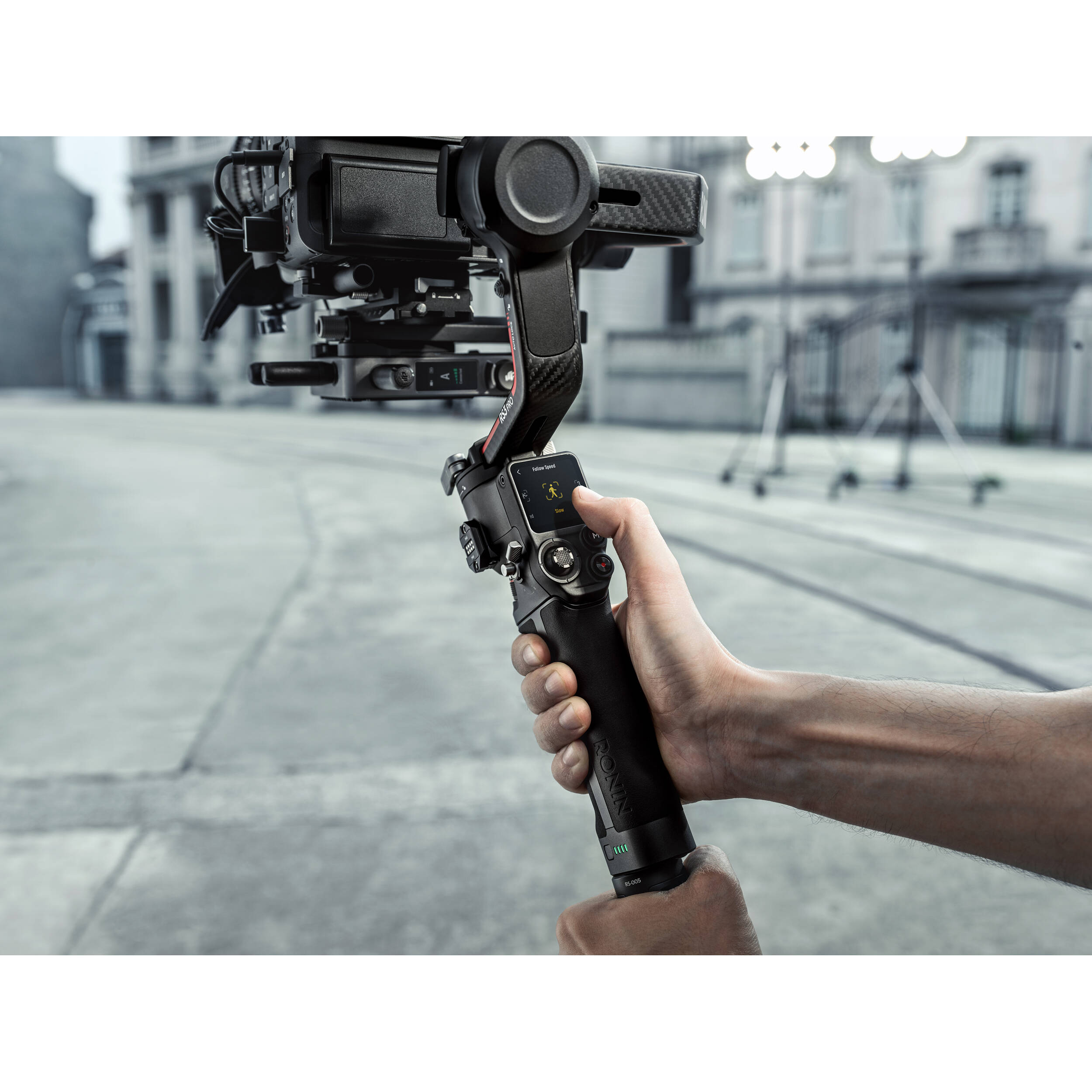 DJI RS 3 Pro Gimbal Stabilizer Combo