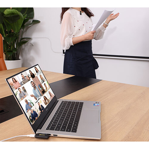 BOYA BY-WM3T2-U1 Digital True-Wireless Microphone System with USB Type-C Connector for Mobile Devices (2.4 GHz)