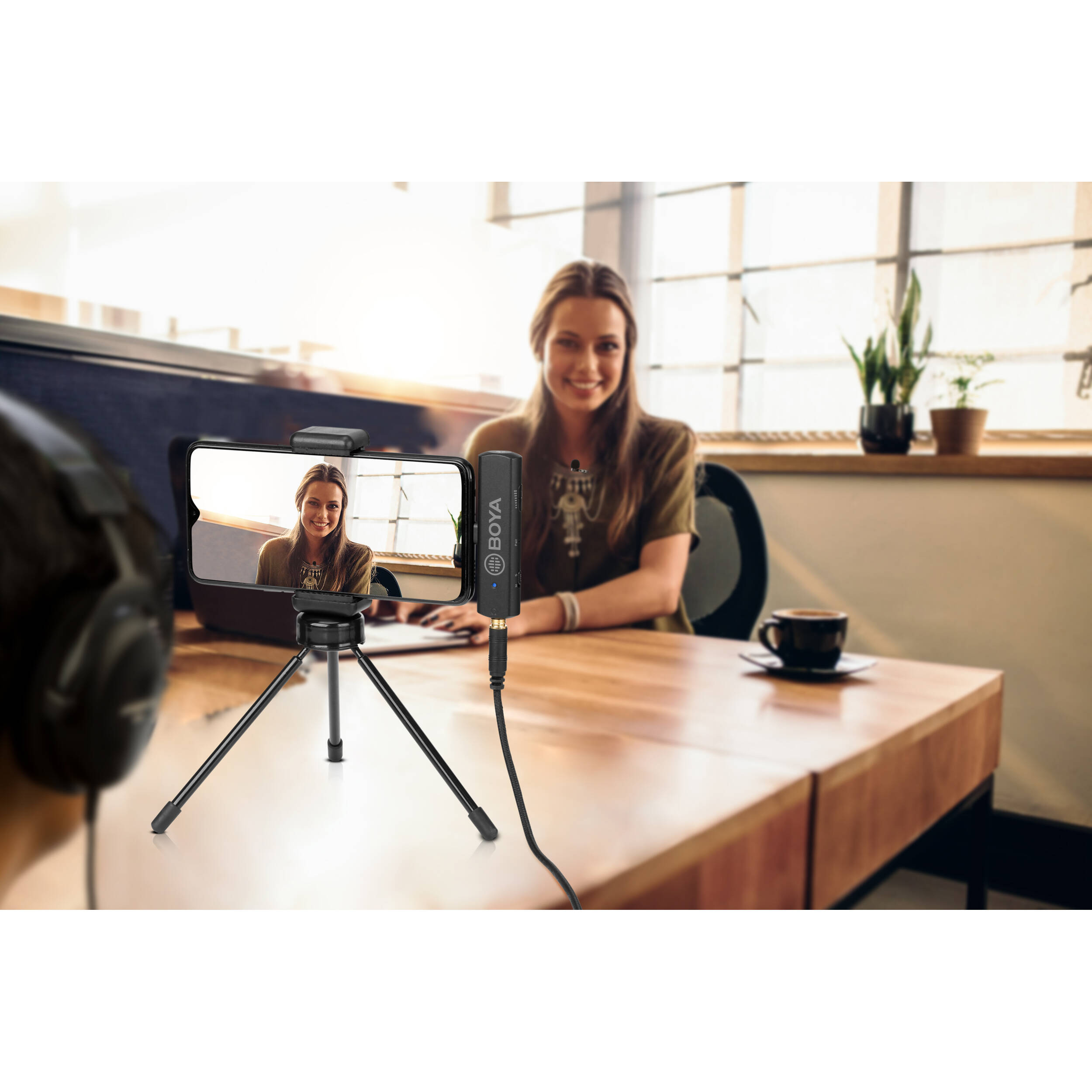 BOYA BY-WM4 PRO-K6 Two-Person Digital Wireless Omni Lavalier Microphone System for USB-C Devices (2.4 GHz)