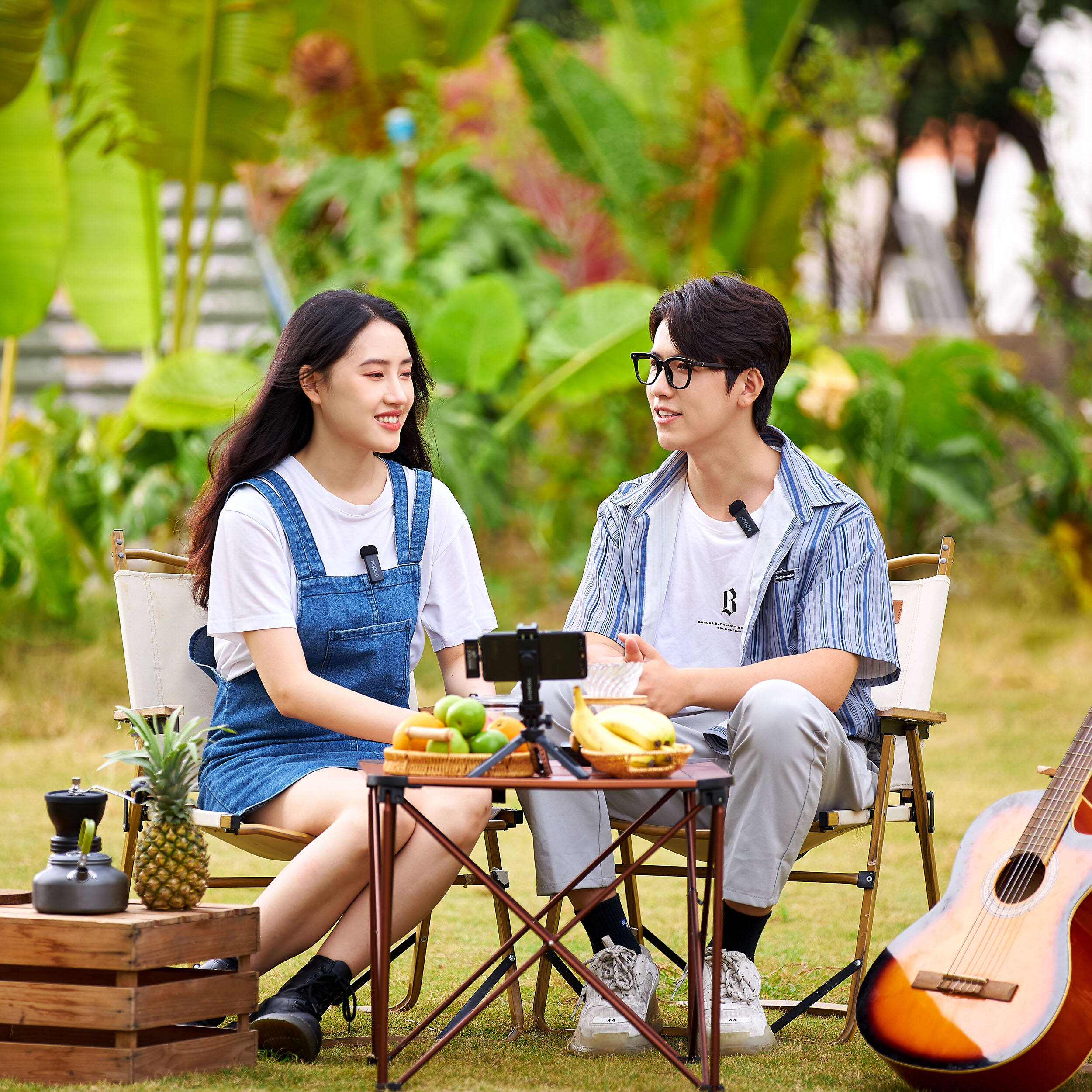 Godox MoveLink Mini LT 2-Person Wireless Microphone System for Cameras & iOS Devices (2.4 GHz, Classic Black)